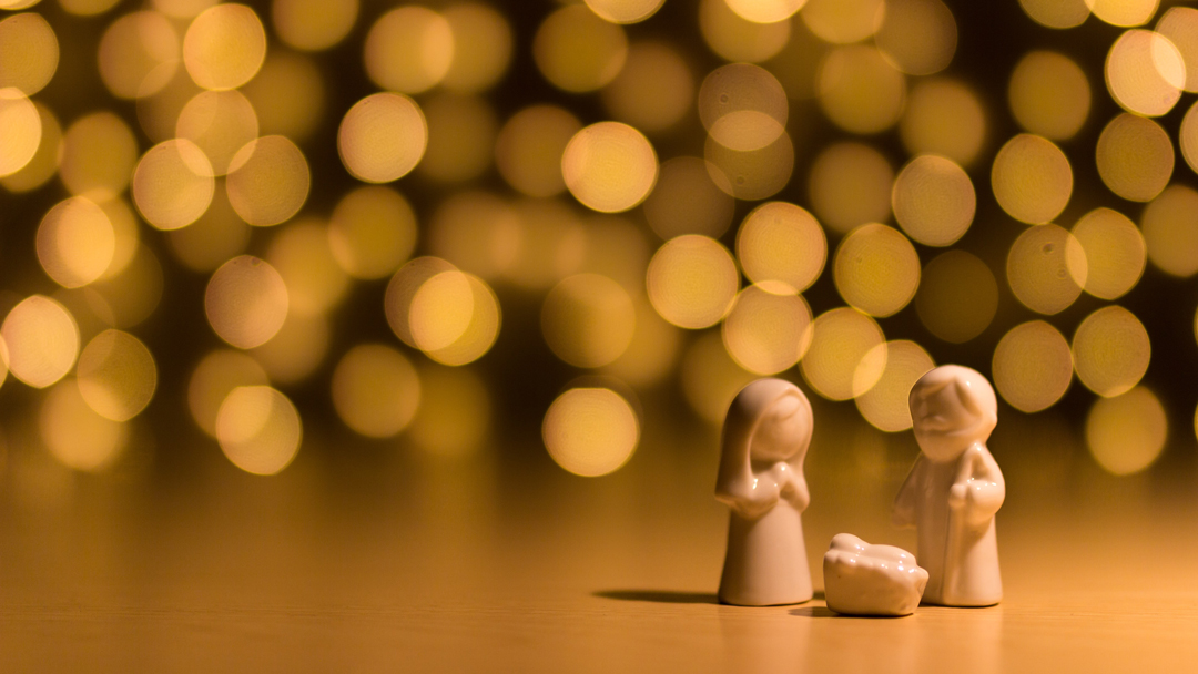 Nativity scene with little minifigures